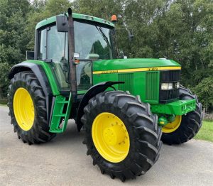 John Deere 6510, 6610, 6810, 6910 Tractors Operator's Manual