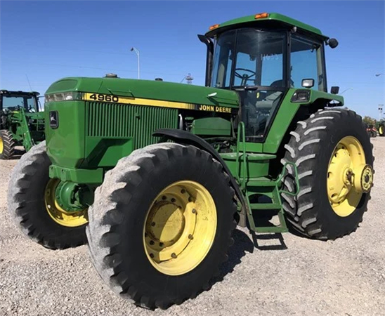 John Deere 4560, 4760, 4960 Tractors Operator's Manual