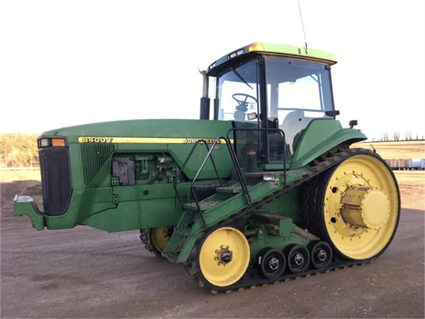 John Deere 8100T, 8200T, 8300T, 8400T Tractors