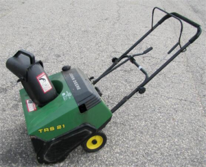 John Deere TRS24, TRX24, TRS26, TRX26 Walk-Behind Snowblowers