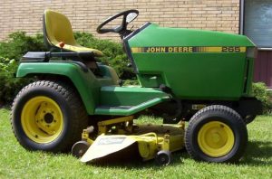 John Deere 245 & 265 Lawn and Garden Tractors Operator's Manual