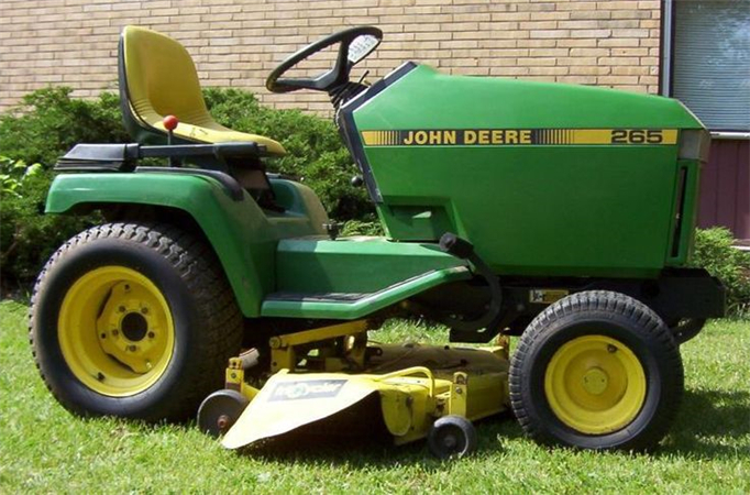 John Deere 245 & 265 Lawn and Garden Tractors Operator's Manual
